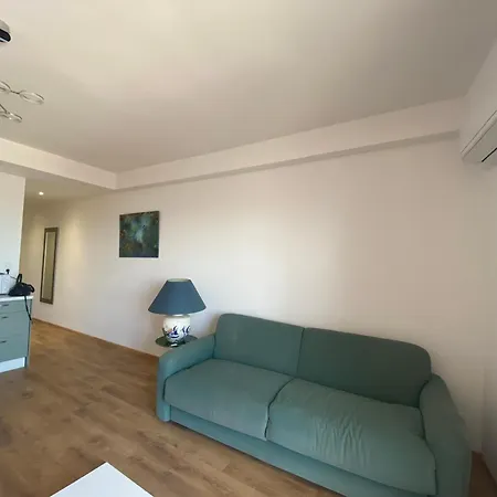 Lägenhet T2 La Singuliere
